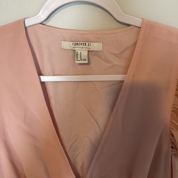 Light pink dress - Picture 2 of 2